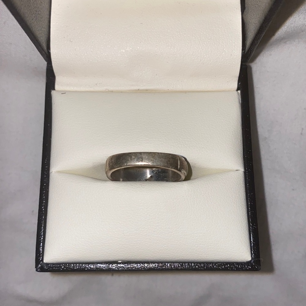 3 Diamond ring - Picture 3 of 4